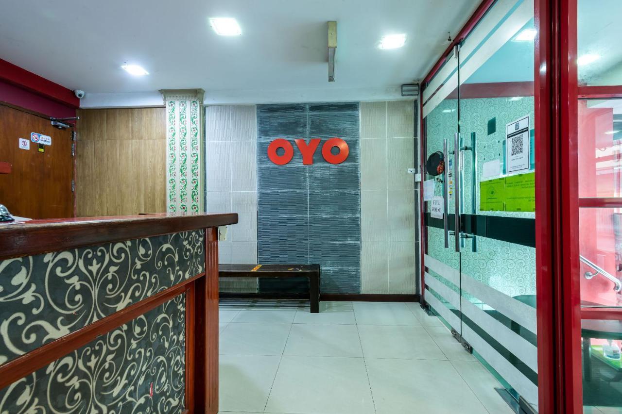 Oyo 89997 Kurnia Hotel Тавау Экстерьер фото