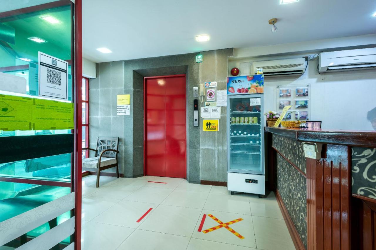 Oyo 89997 Kurnia Hotel Тавау Экстерьер фото