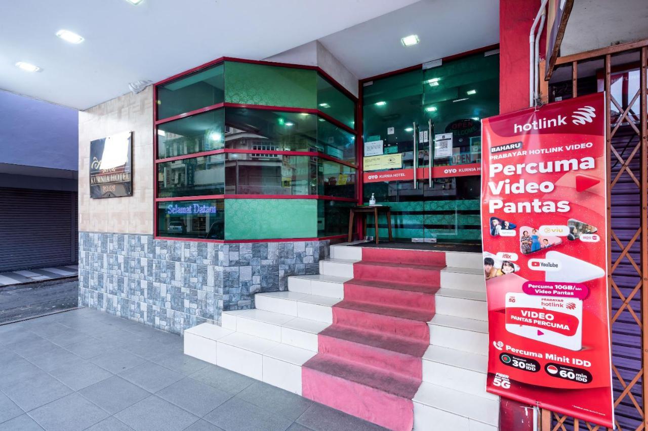 Oyo 89997 Kurnia Hotel Тавау Экстерьер фото